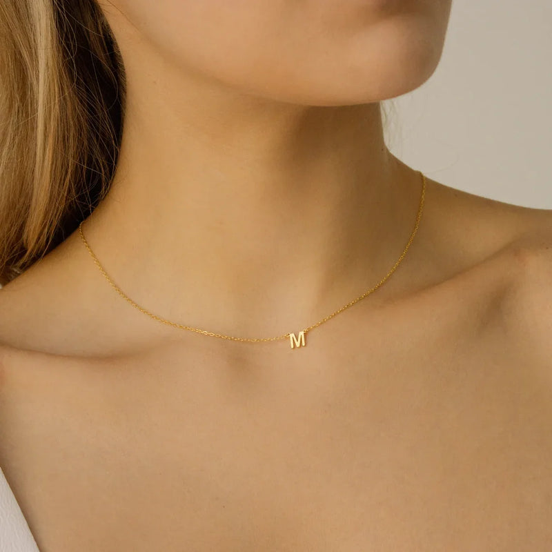 Collier Personnalisé Initiale Femme Élégant